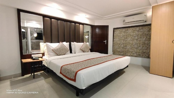 Hotel Supreme - Cuffe Parade image 10