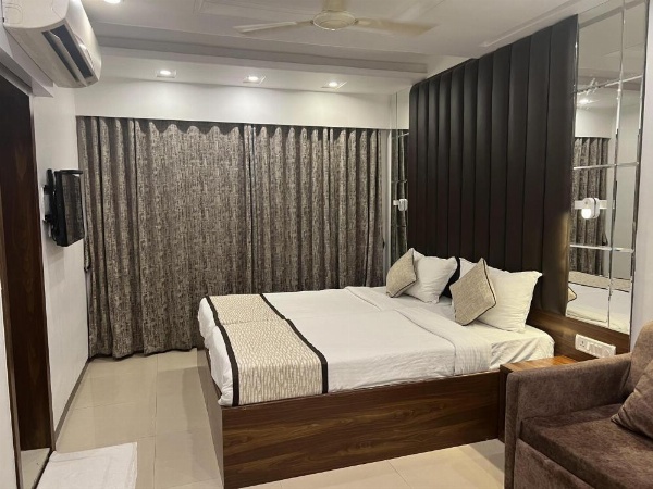 Hotel Supreme - Cuffe Parade image 16