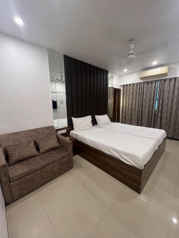 Hotel Supreme - Cuffe Parade image 4