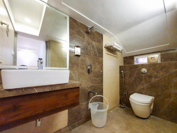 Hotel Supreme - Cuffe Parade image 8
